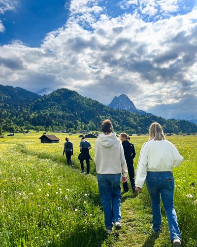 Schmerztherapie mit Frischluftgruppe Frischluftgruppe der Schmerztherapie