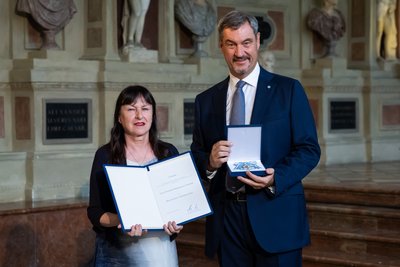 Elisabeth Makepeace und Ministerpräsident Dr. Markus Söder